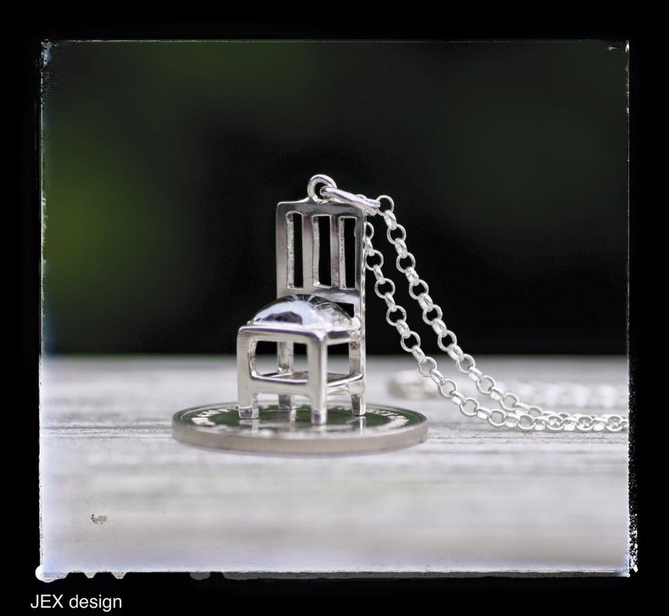 Miniatyrstol